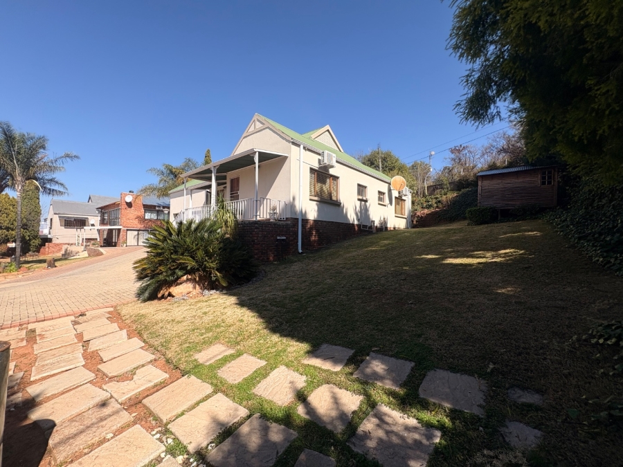 3 Bedroom Property for Sale in Wilkoppies North West